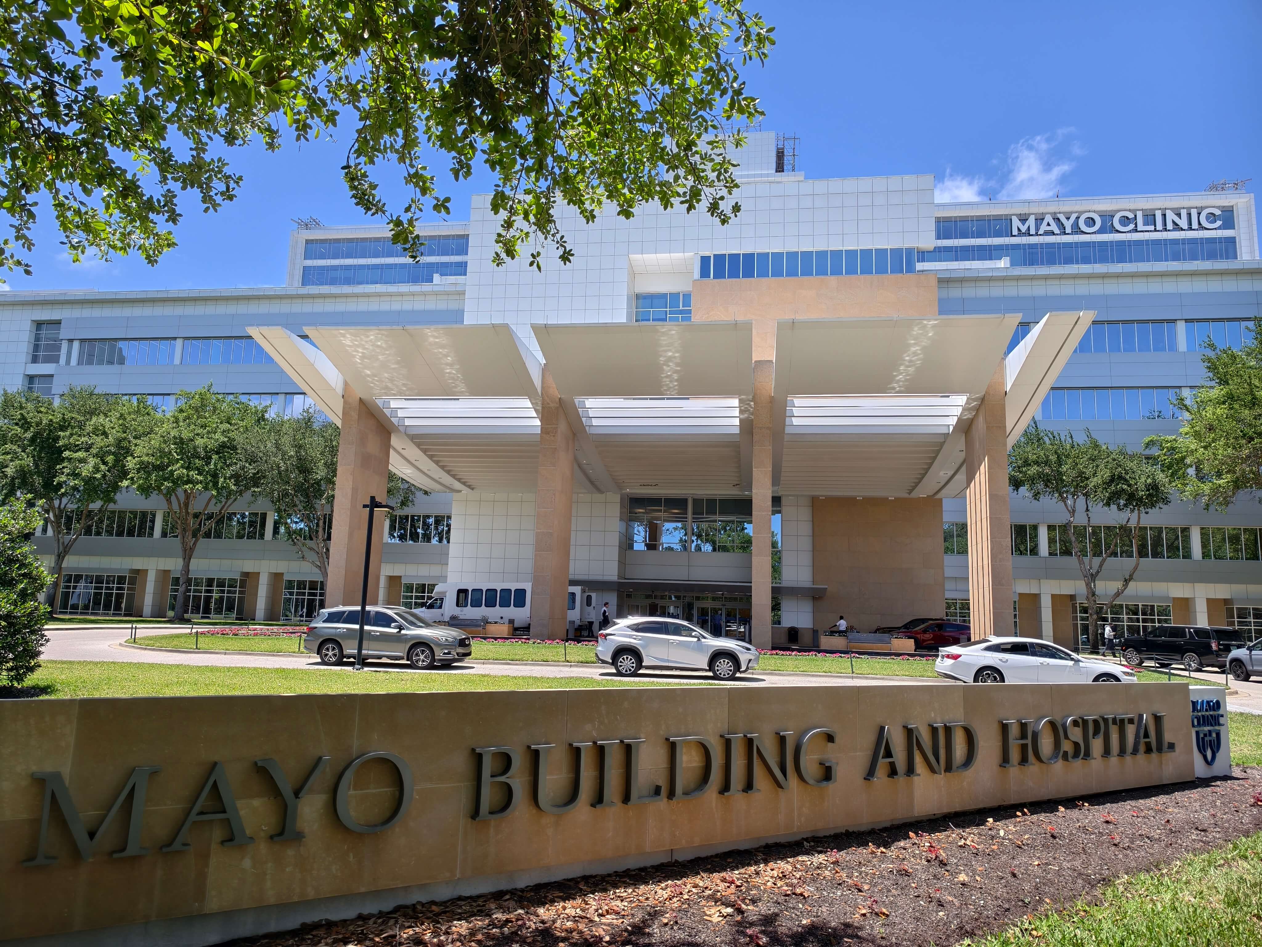 Concord Medical Delegation Visits Mayo Clinic Florida Campus